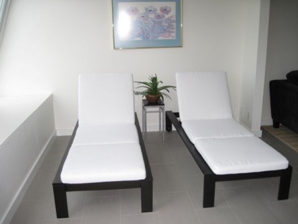 Gulf View 2 Bedroom Condo Communal Pool & Tennis Court