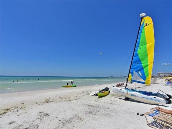 Siesta Key Walk to Beach 2 Bedroom Vacation Duplex