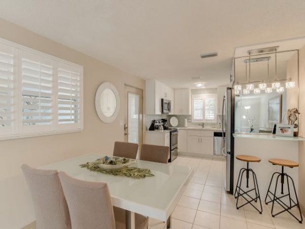 Siesta Key Walk to Beach 2 Bedroom Vacation Duplex