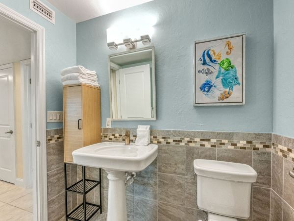 Luxury Siesta Key Vacation Rental with Pool Near Beach
