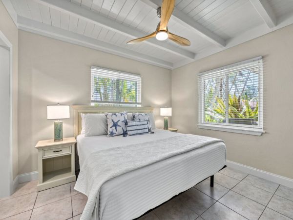 Luxury Siesta Key Vacation Rental with Pool Near Beach
