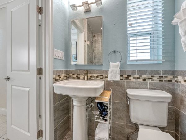 Luxury Siesta Key Vacation Rental with Pool Near Beach