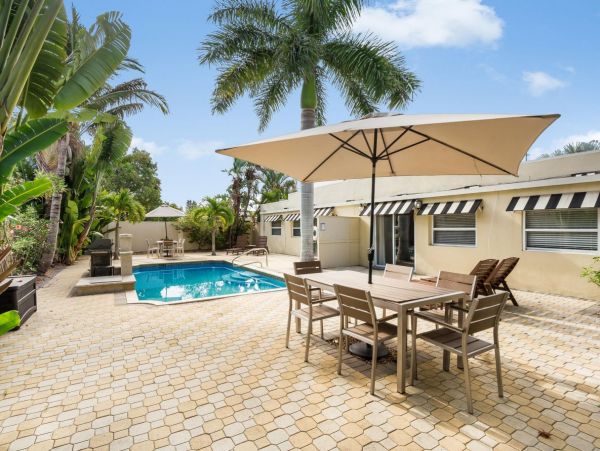 Rent One or Both Units at Siesta Key Both Units Sleeps 12