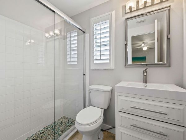 Charming 2 Bedroom Cottage Siesta Key Walk to Beach