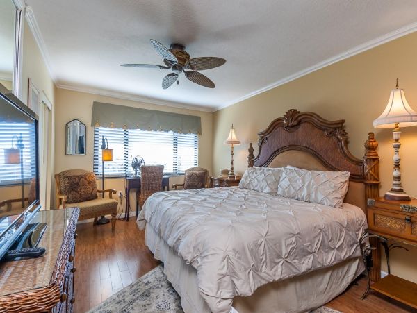 Siesta Key Beach Condo with Two Bedroom & Gulf Views