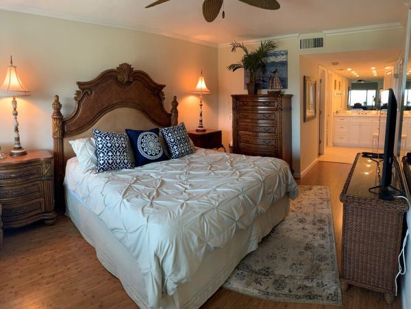 Siesta Key Beach Condo with Two Bedroom & Gulf Views