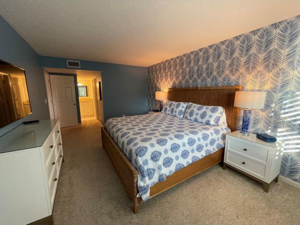 A Great Siesta Key 2 Bedroom Vacation Condo