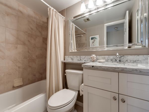 A Great Siesta Key 2 Bedroom Vacation Condo