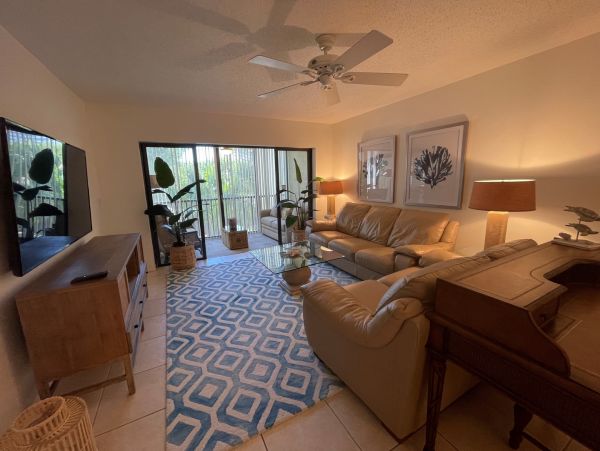 A Great Siesta Key 2 Bedroom Vacation Condo