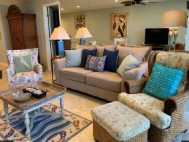 Siesta Key Vacation Condo Sleeps Six Guests