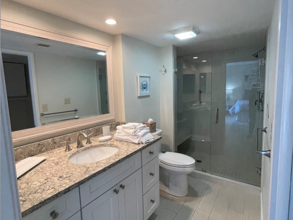 Beachfront Condo with Two Bedrooms with Great Views