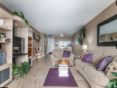 Siesta Key Vacation Condo 2 Bedrooms Sleeps Four Guests.