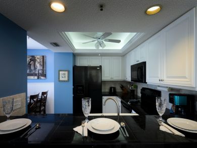 Breakfast Counter with Seating