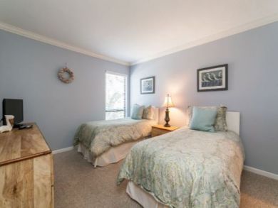Siesta Key Rental with Tennis and  Pool