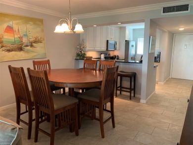 Siesta Key Vacation Condo Sleeps Six Guests. Siesta Key Vacation Condo Sleeps Six Guests.