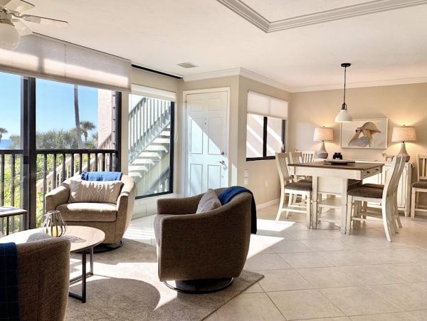 Siesta Key Two Bedroom Beachfront Vacation Condo Gulf Views