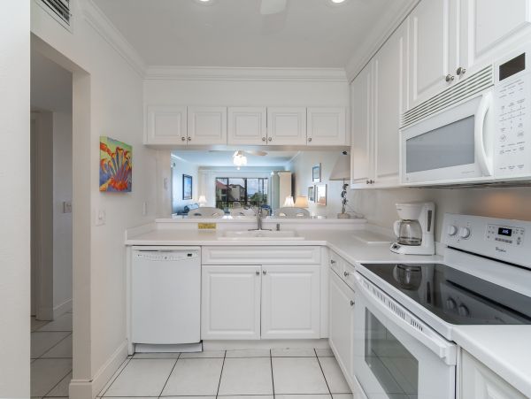 Siesta Key Vacation Condo On Beach Two Bedrooms Sleeps Six