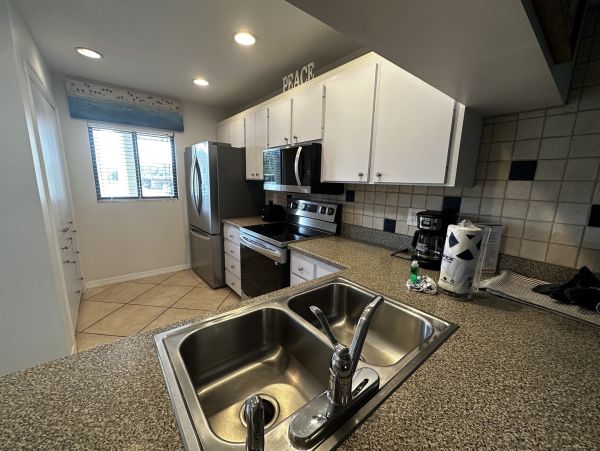 Siesta Key Vacation Rentals - Florida Beachfront Condo with Patio & Pool
