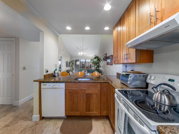 Siesta Key Beach Front Vacation Condos Partial Gulf Views