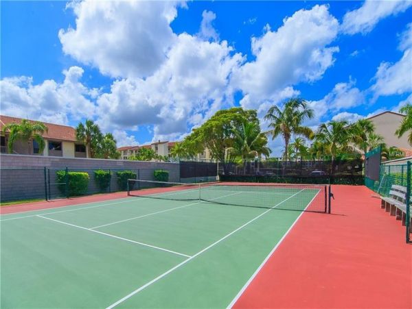 Siesta Key Beach Front Vacation Condos Partial Gulf Views