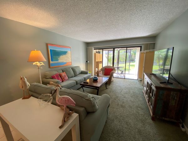 Siesta Key Value with a GREAT Location Call agent today