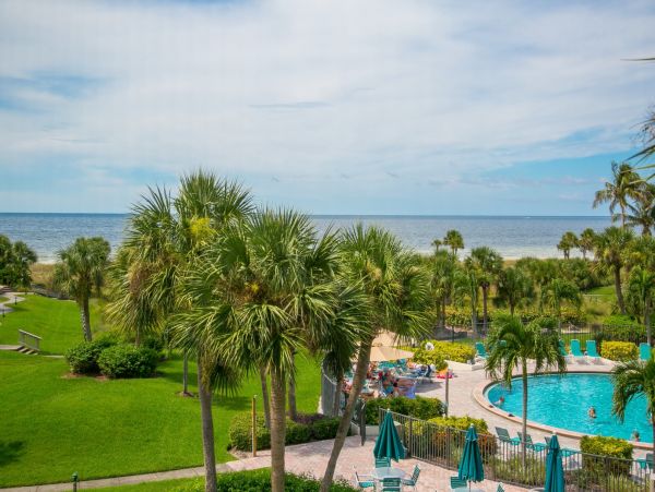 Siesta Key Value with a GREAT Location Call agent today