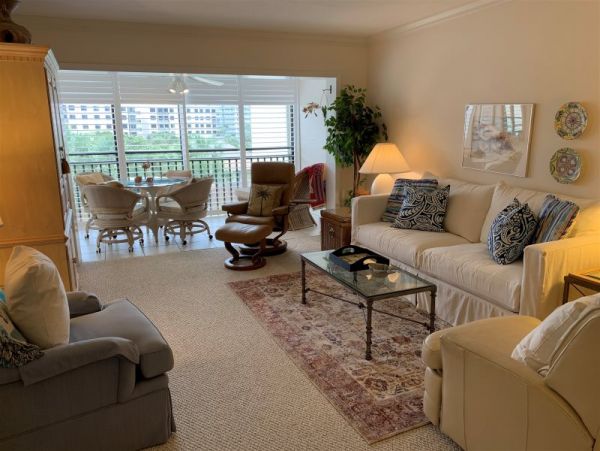 Peek Of The Gulf Siesta Key Beach Condo 2 Bedrooms Sleeps 4