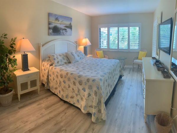 Luxury 2 Bedroom Siesta Key Beach Condo Sleeps 6