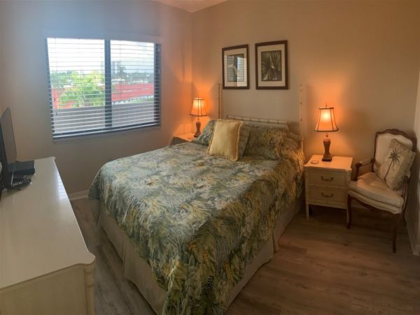Luxury 2 Bedroom Siesta Key Beach Condo Sleeps 6
