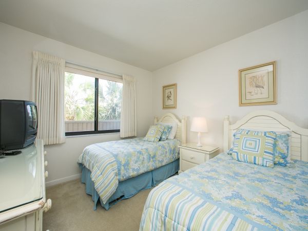 Siesta Key Vacation Rental with Two Bedrooms & Gulf Views
