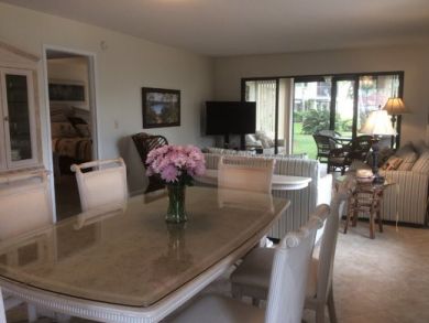 Living & Dining Area Living & Dining Area