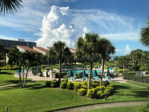 Siesta Key Two Bedroom Beach Condo Sleeps 4