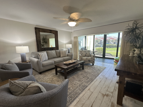 Gulf View Walk Out Siesta Key Condo