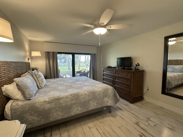 Gulf View Walk Out Siesta Key Condo