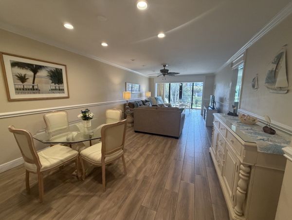 Siesta Key Vacation Rentals - Florida Beachfront Condo with Pool & Lanai