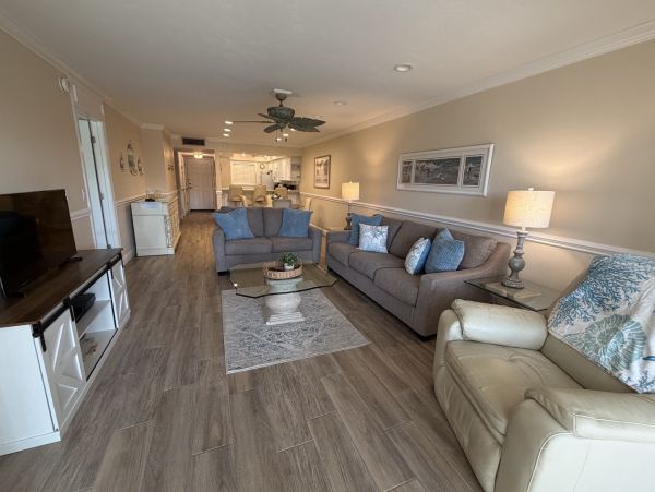 Siesta Key Vacation Rentals - Florida Beachfront Condo with Pool & Lanai