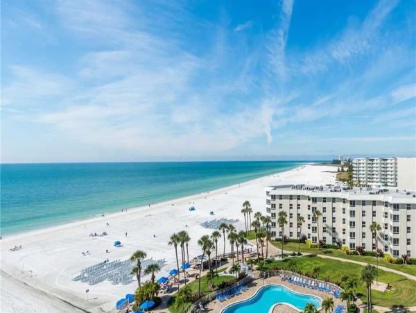 Lovely Siesta Key Two Bedroom Beach Condo Full Gulf Views