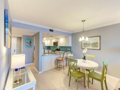 Dining Area Table Seats 4