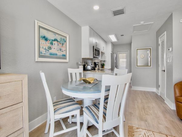 Siesta Key Vacation Rental - Renovated Condo with Pool & Beach Access