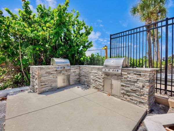 Siesta Key Vacation Rental - Renovated Condo with Pool & Beach Access
