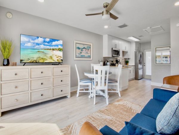 Siesta Key Vacation Rental - Renovated Condo with Pool & Beach Access