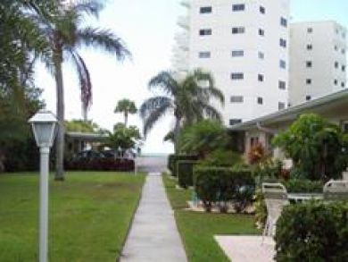 Value Siesta Key 2 Bedroom Vacation Condo Walk to Beach
