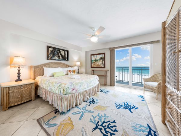 Beachfront Two Bedroom Vacation Rental in Siesta Key