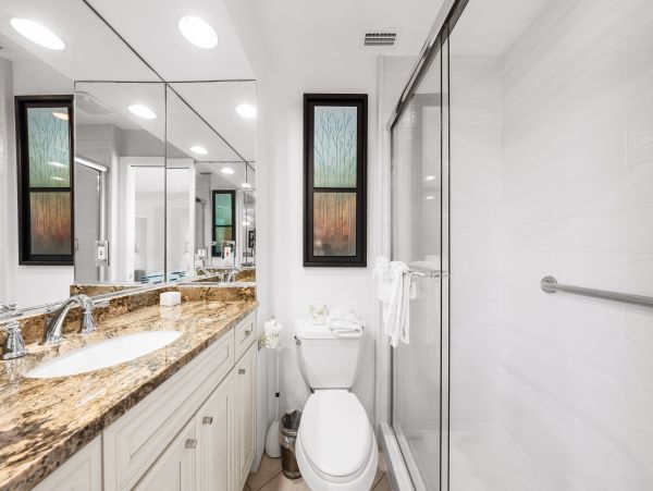 Beachfront Two Bedroom Vacation Rental in Siesta Key