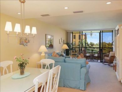 Dining & Living Area