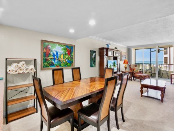 Bright Coastal Getaway Steps from Siesta Beach