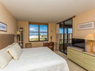Master Bedroom with Gulf Views Master Bedroom with Gulf Views