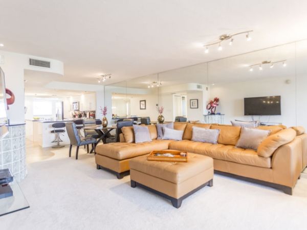 Siesta Key 2 Bedroom Condo with Views & Pools