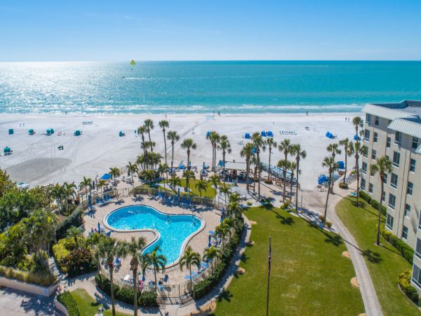Siesta Key 2 Bedroom Condo with Views & Pools