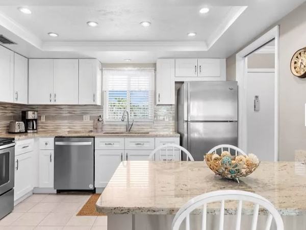 Two Bedroom Two Bathroom Beach Condo Sleeps 6